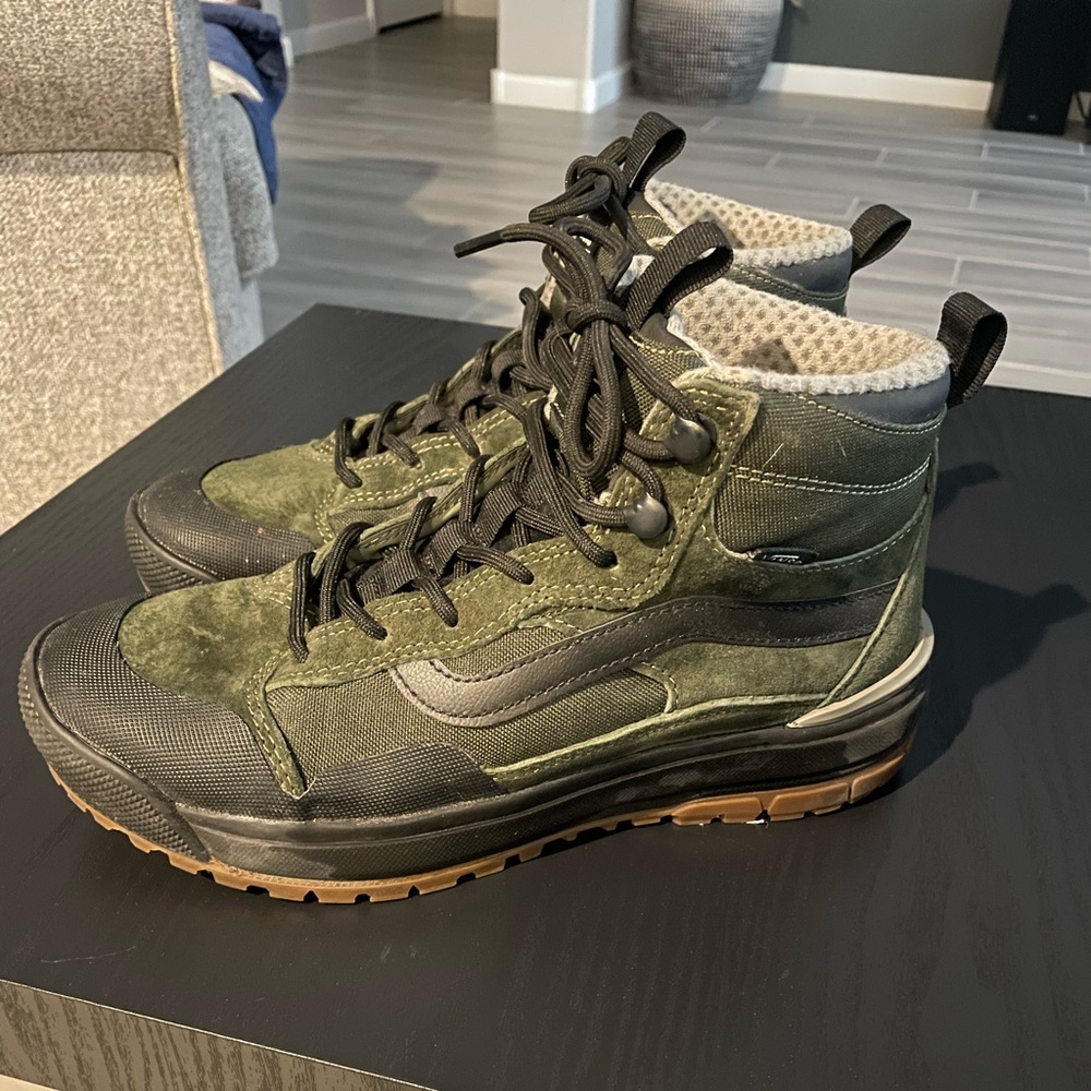 Sk8-HI MTE-2 Vans